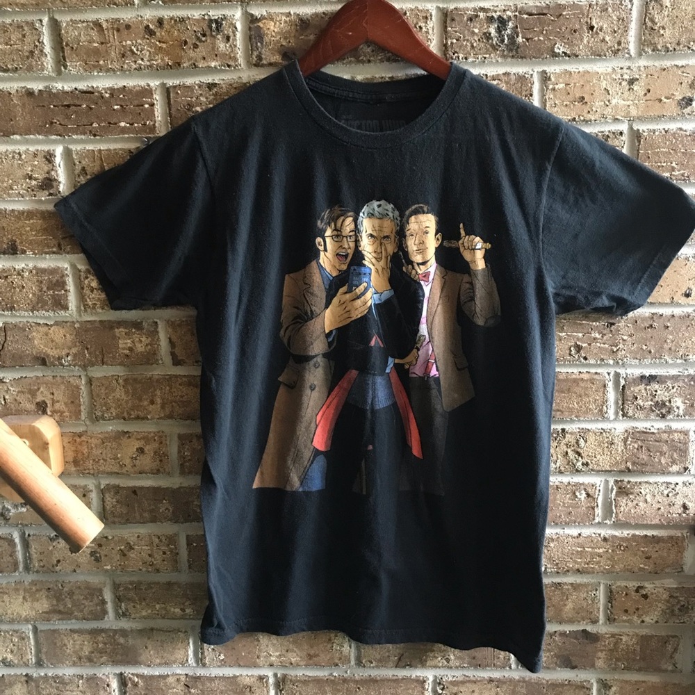 Doctor Who Selfie T-Shirt
Good used condition 
Size medium